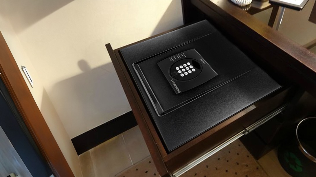 6 Reasons Store Owners Should Invest In A Commercial Safe